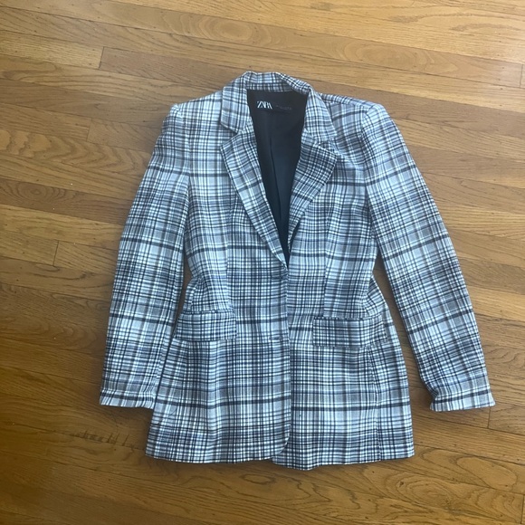 Zara blazer - Picture 1 of 4